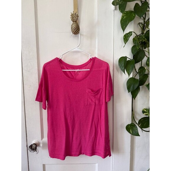 Old Navy boyfriend women’s size medium pink pocket T-shirt - Picture 1 of 6